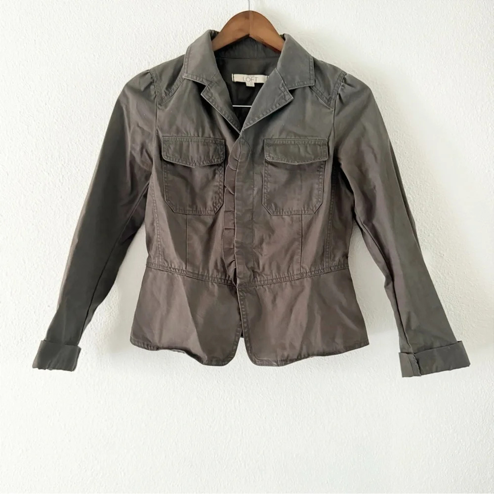 Utility Jacket Gray Ruffle Button Up Feminine Office Size 2 Anne Taylor Loft